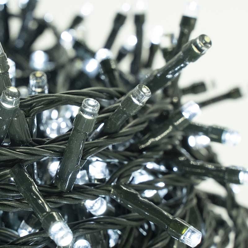 Catena con 700 Luci Led Bianco Freddo e Cavo Verde 35 metri, Uso Esterno