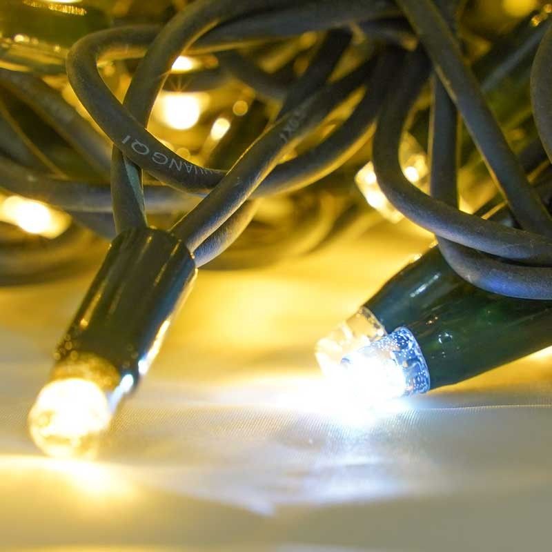 Serie di Luci da 10 metri con 135 Led Bianco Caldo + 15 Flash, Cavo in Caucciù Verde Professionale, Connettibile, Uso Esterno