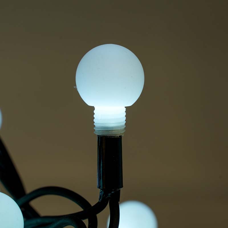 Catena con 100 Luci Led Tonde Bianco Freddo, Uso Esterno, 10 metri, Connettibile