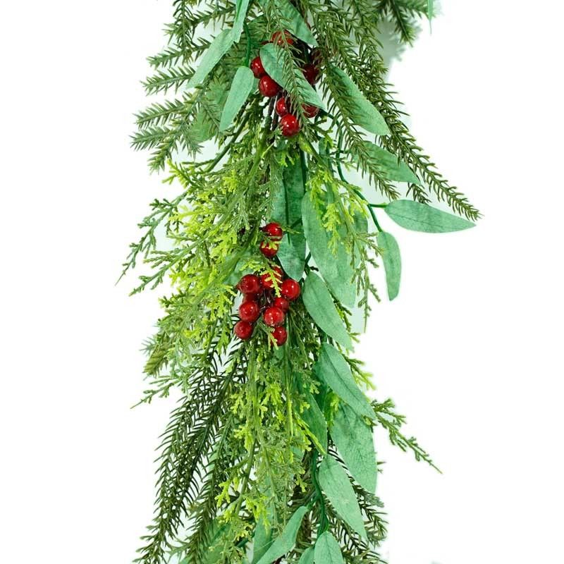 Ghirlanda Natalizia Verde con Bacche Rosse L.187 cm