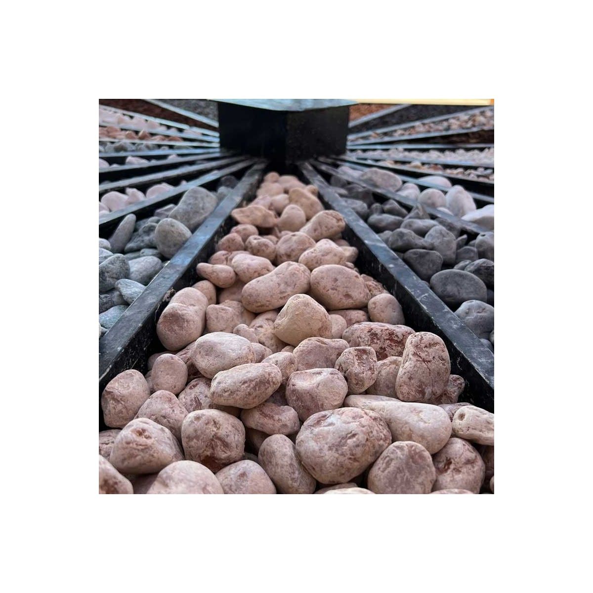 WUEFFE Ciottoli Di Marmo Verde Alpi - Sacchi Da 25 Kg - Sassi Verdi Pietre Giardino (40/60 Mm., 1 Sacco Da Kg.25