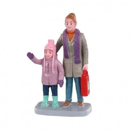 Christmas Market Shoppers - Lemax 02959