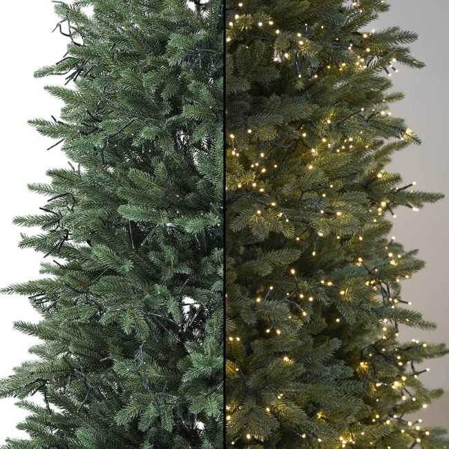 Albero di Natale Slim Verde con Luci Integrate H.180/240 cm - Deluxe Slim Led