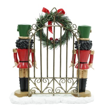 Schiaccianoci Natalizi in Resina con Cancello in Ferro H.22,5 cm