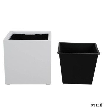 Set 2 Vasi Bianchi Laccati Lucidi in Fiberstone